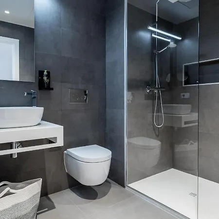 Limehome Calle Granada