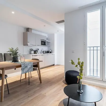 Limehome Calle Granada Σεβίλλη